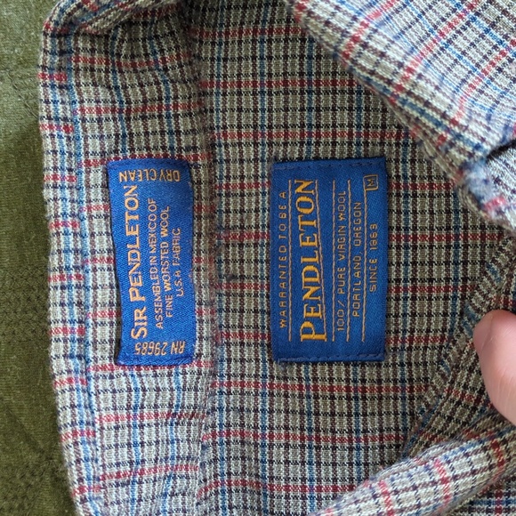 Pendleton Men's Medium 100% Worsted Wool Plaid Button Down - Picture 4 of 8
